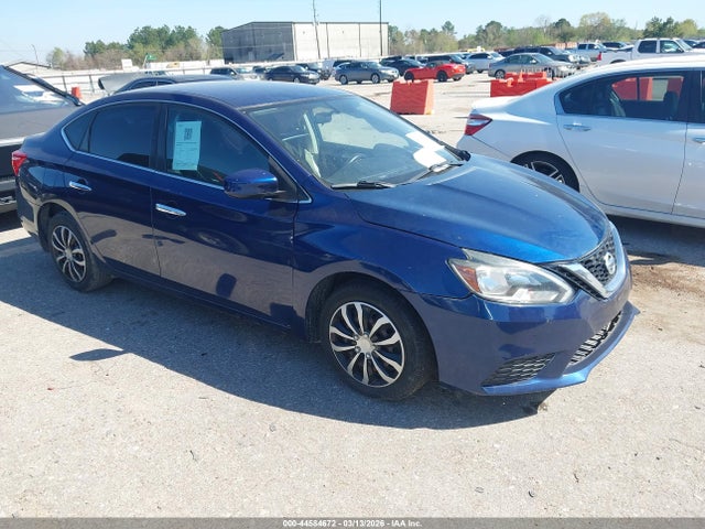 Salvage Nissan Sentra Image