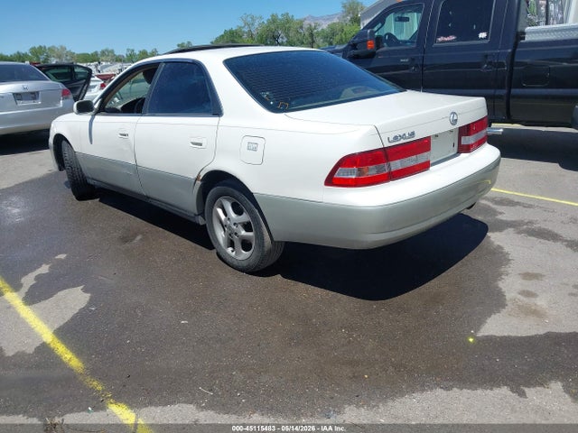 Lexus Es