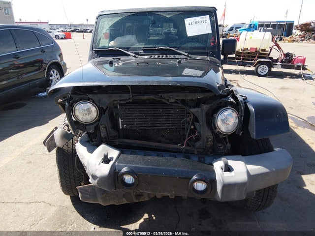 Jeep Wrangler Sahara 4x4