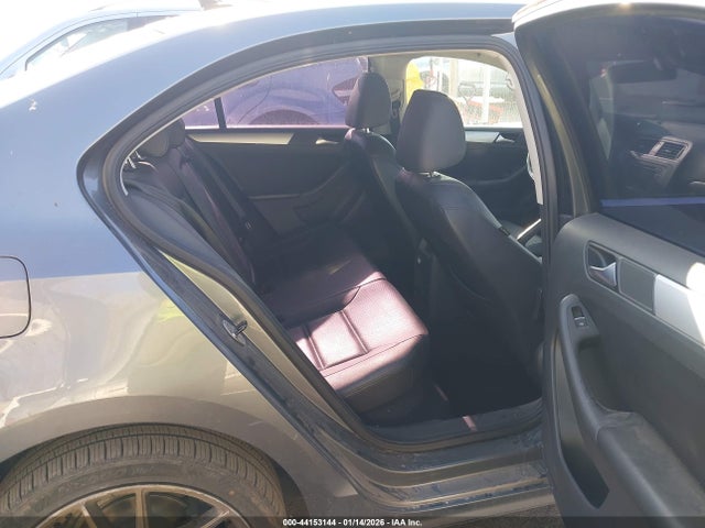 Volkswagen Jetta 1.8t Se