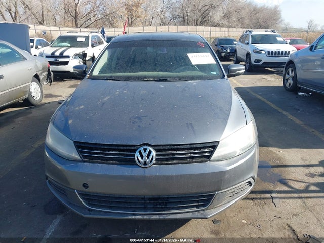 Volkswagen Jetta 1.8t Se