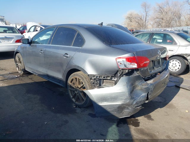 Volkswagen Jetta 1.8t Se