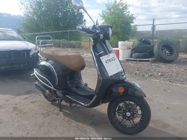Salvage Vespa Primavera Sprint Image
