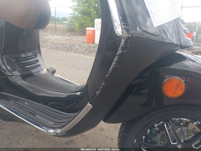 Vespa Primavera Sprint 150