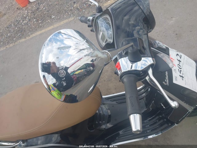 Vespa Primavera Sprint 150