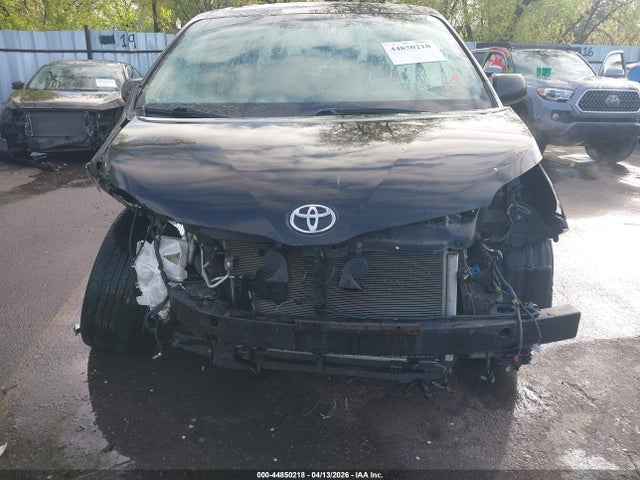 Toyota Sienna Xle
