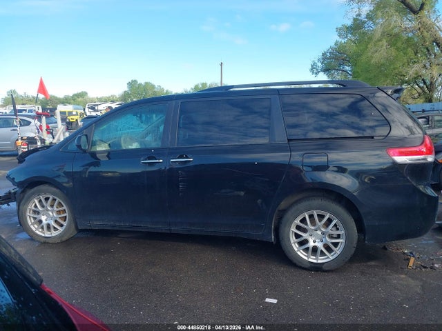 Toyota Sienna Xle