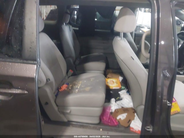Kia Sedona Lx