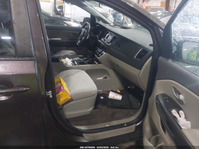 Kia Sedona Lx