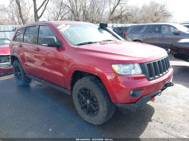 Salvage Jeep Grand Cherokee Image