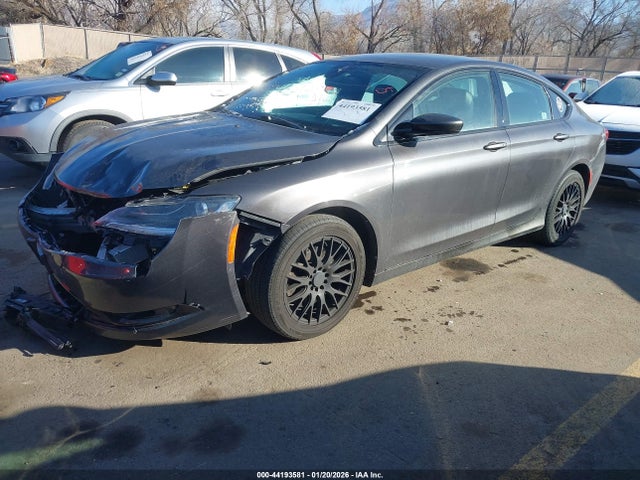Chrysler 200 S