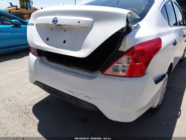 Nissan Versa 1.6 S