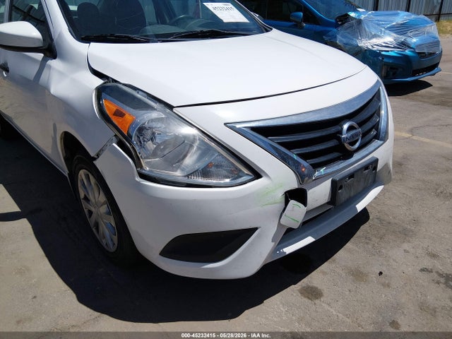 Nissan Versa 1.6 S