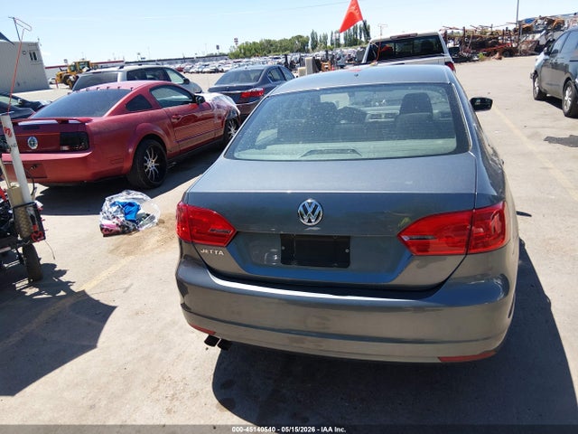 Volkswagen Jetta 2.0l S