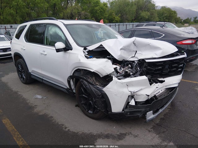 Salvage Honda Pilot Image
