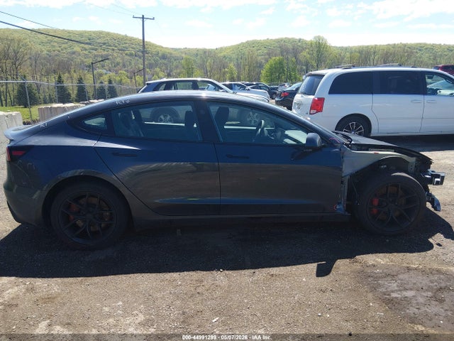 Tesla Model 3 Performance All-wheel Drive