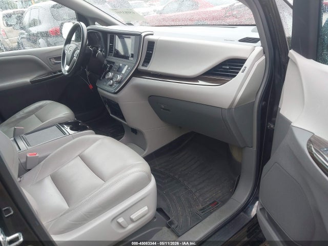 Toyota Sienna Xle Premium 7 Passenger