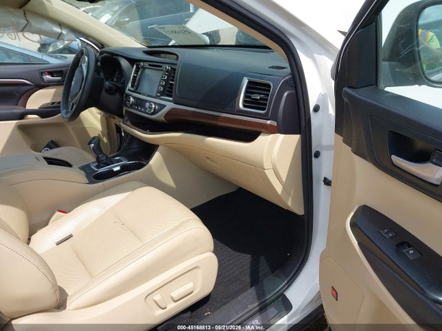 Toyota Highlander Limited V6