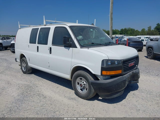 Salvage GMC Savana Image