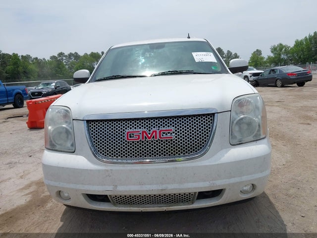 GMC Yukon Denali