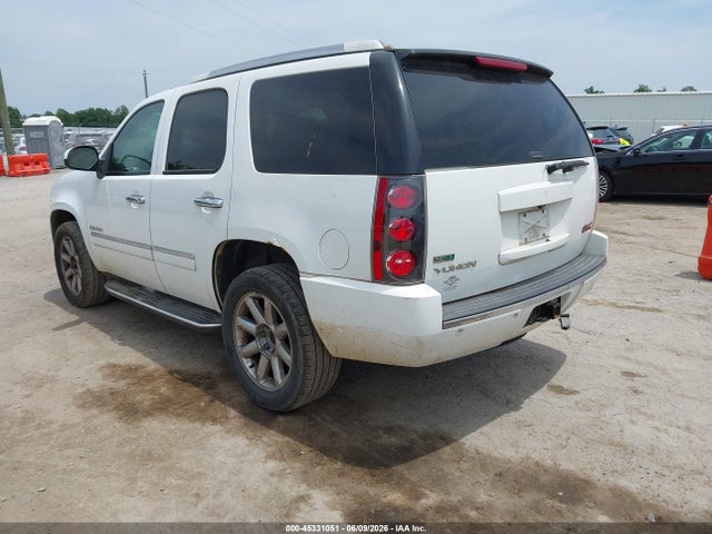 GMC Yukon Denali