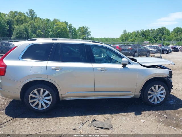 Volvo XC90 T6 Momentum