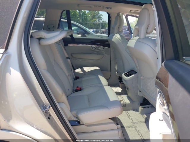 Volvo XC90 T6 Momentum