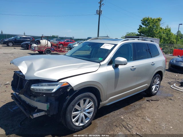 Volvo XC90 T6 Momentum