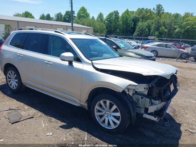 Salvage Volvo XC90 Image