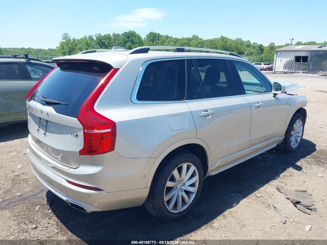 Volvo XC90 T6 Momentum