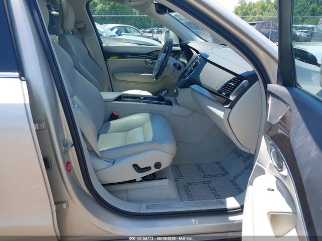 Volvo XC90 T6 Momentum