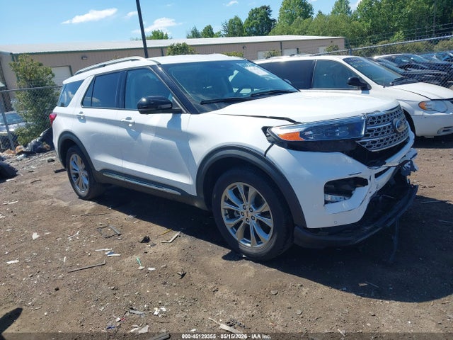 Salvage Ford Explorer Image