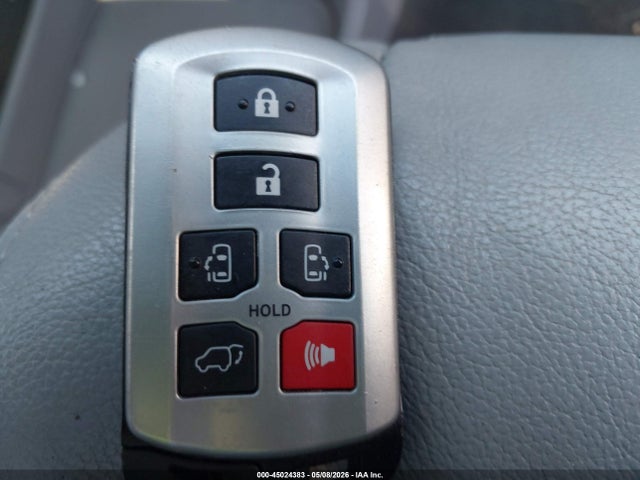 Toyota Sienna Xle Premium 7 Passenger