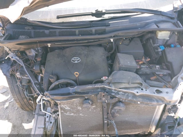 Toyota Sienna Xle Premium 7 Passenger