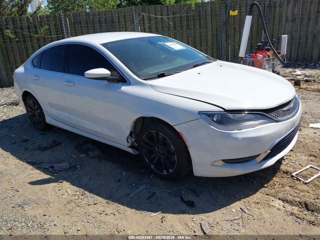 Salvage Chrysler 200 Image