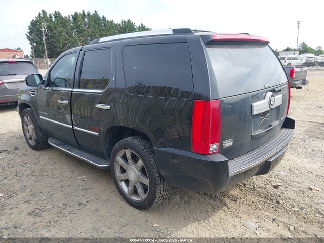 Cadillac Escalade Standard