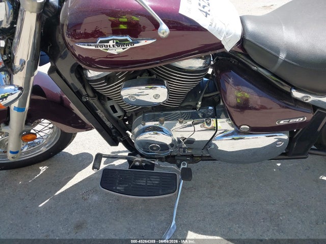 Suzuki Vl800