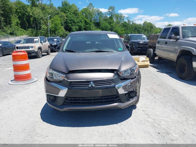 Mitsubishi Outlander 2.0 Le