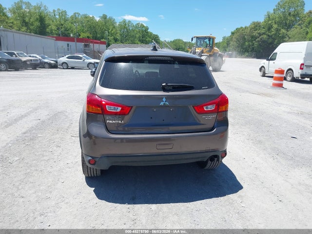 Mitsubishi Outlander 2.0 Le
