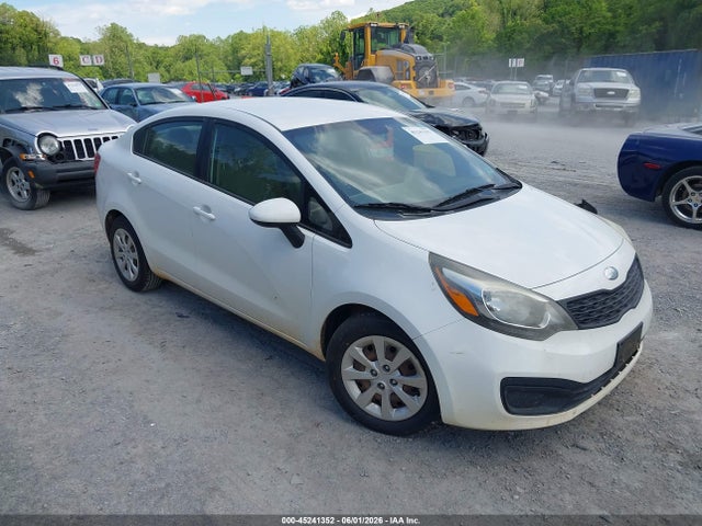 Salvage Kia Rio Image