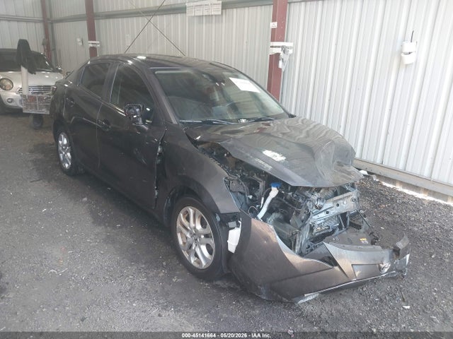 Salvage Toyota Yaris Image