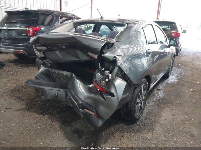Nissan Versa 1.6 S