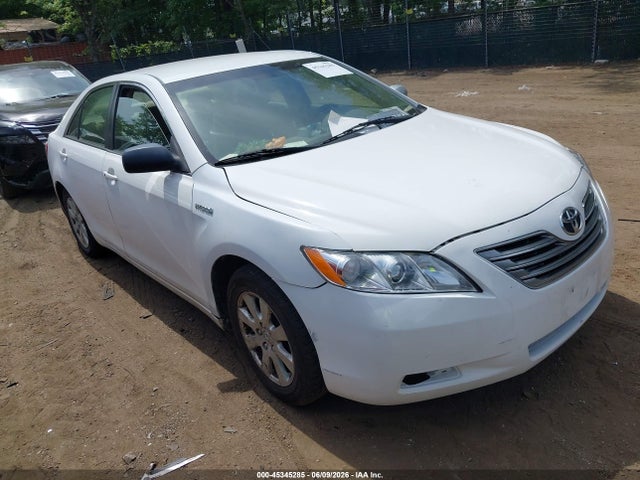 Salvage Toyota Camry Image