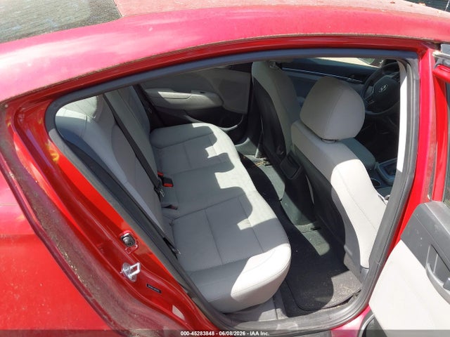 Hyundai ELANTRA Sel