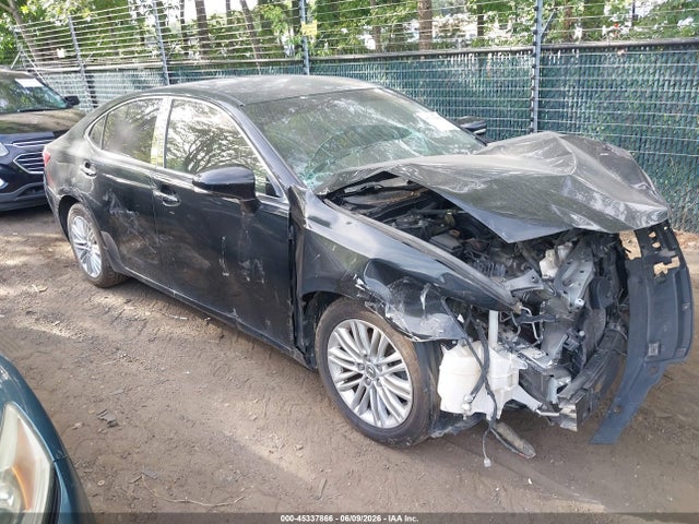 Salvage Lexus Es Image