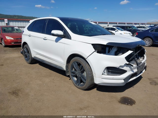 Salvage Ford Edge Image