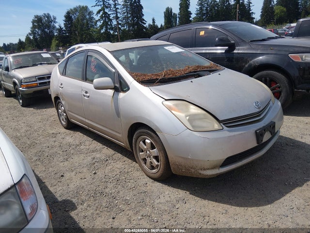 Salvage Toyota Prius Image