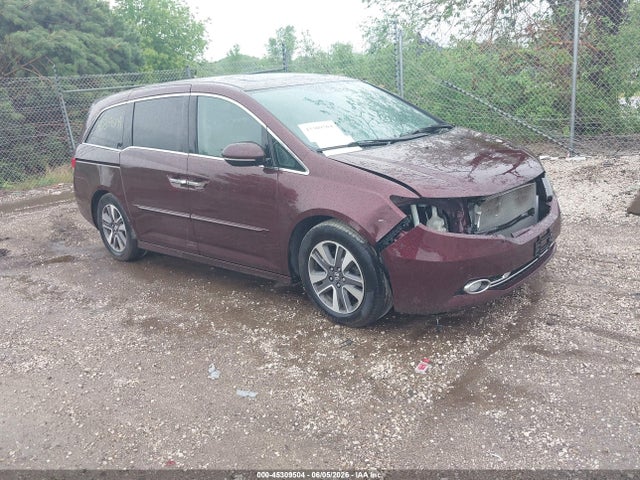 Salvage Honda Odyssey Image