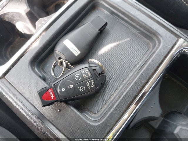 Chrysler Town & Country Touring Plus