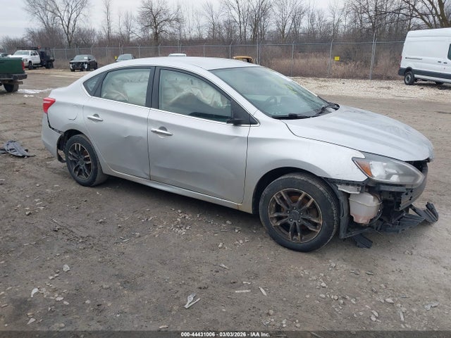 Salvage Nissan Sentra Image